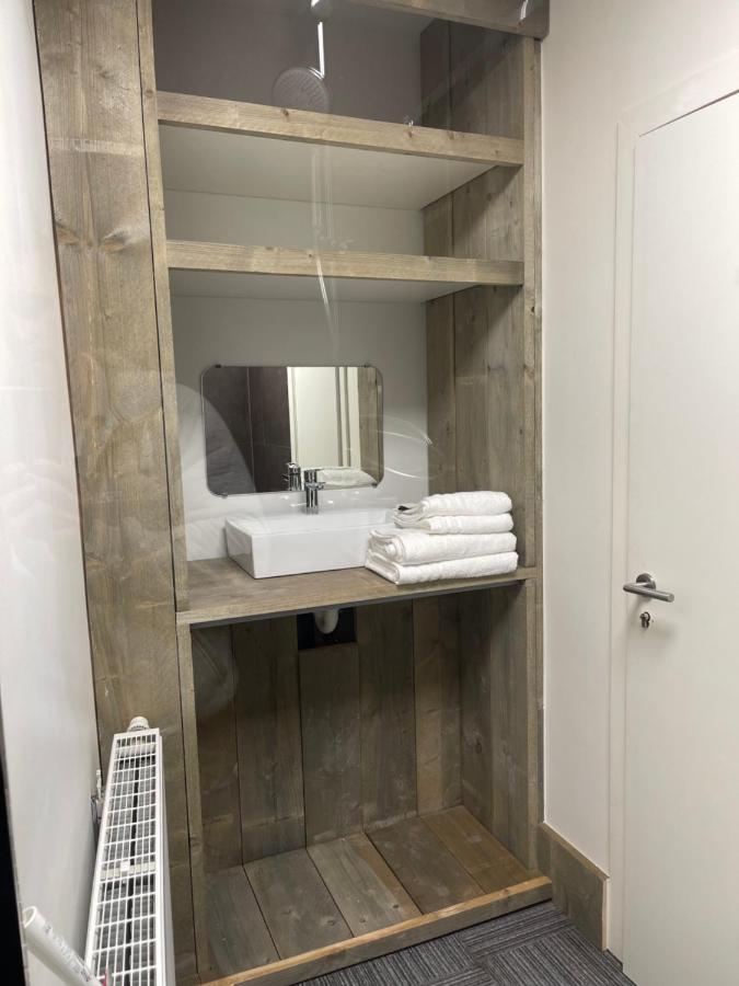 Ruime Luxe Kamer In Centrum Brugge Met Badkamer! Kültér fotó